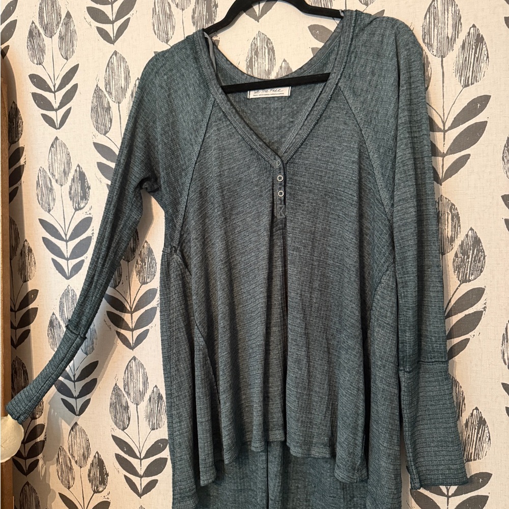 Free people we the free citrine thermal top (dark green) size small - Picture 3 of 3